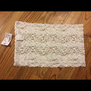NWT👀 White Lace Bandeau